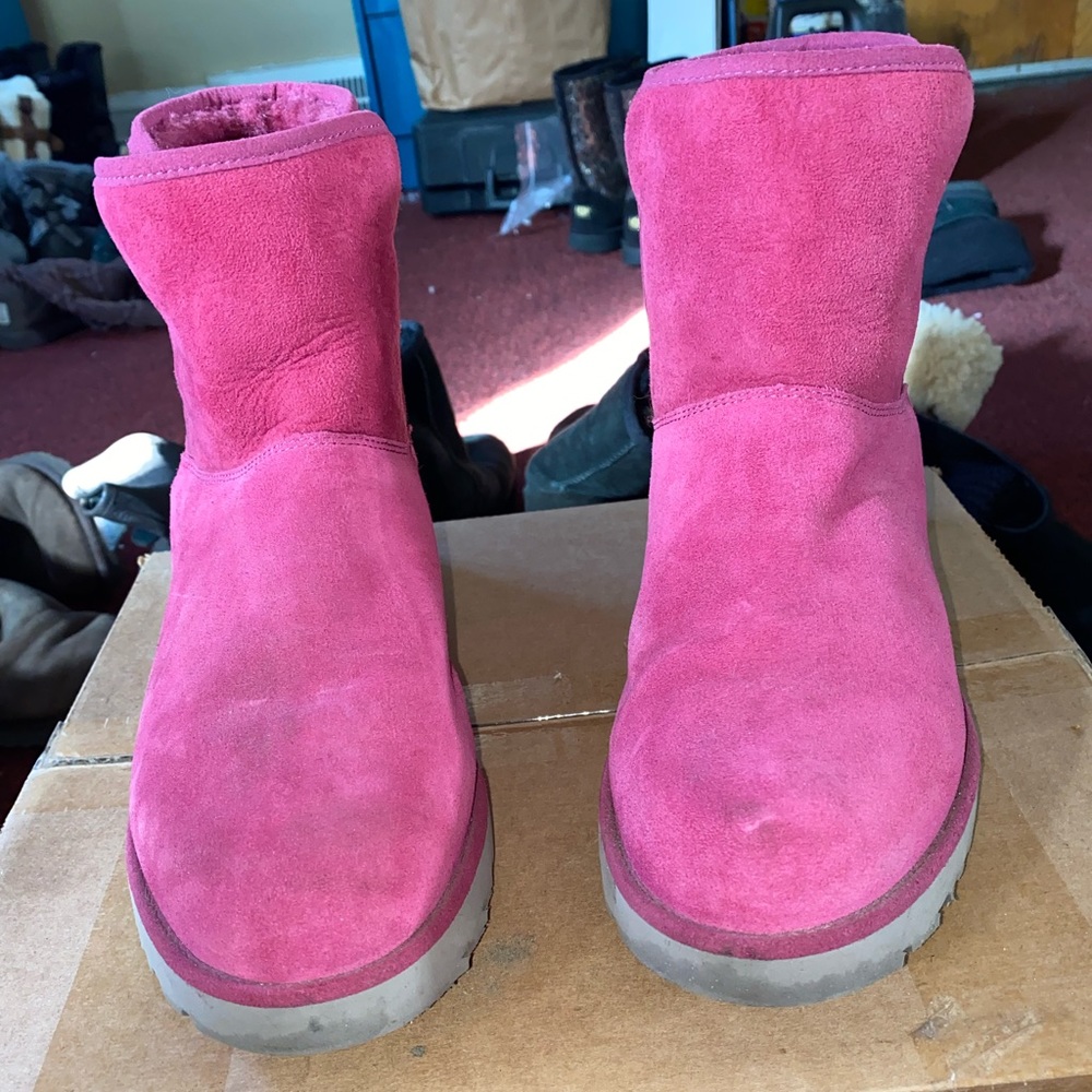 Size 9.5 Pink Wedge Ugg Boots